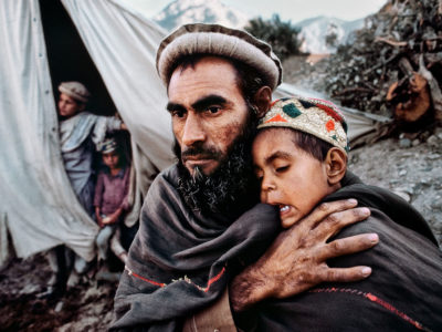 Chitral-Valley,-Pakistán-(1985)-Steve-McCurry