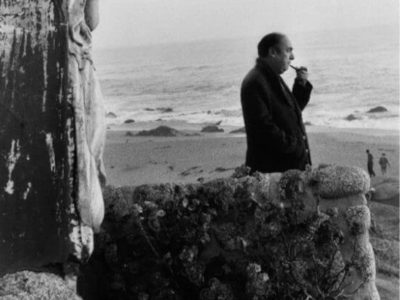Pablo Neruda en casa de Sergio Larrain 1957
