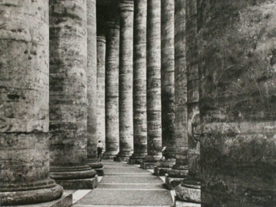 (Lisette-Model)-Rome,-Columns,-1953-1955-(Italy)