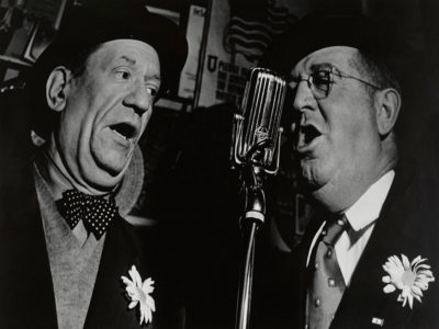 (Lisette-Model)-Sammys-Bar,-New-York-(Two-Male-Singers)-(1940-1944)